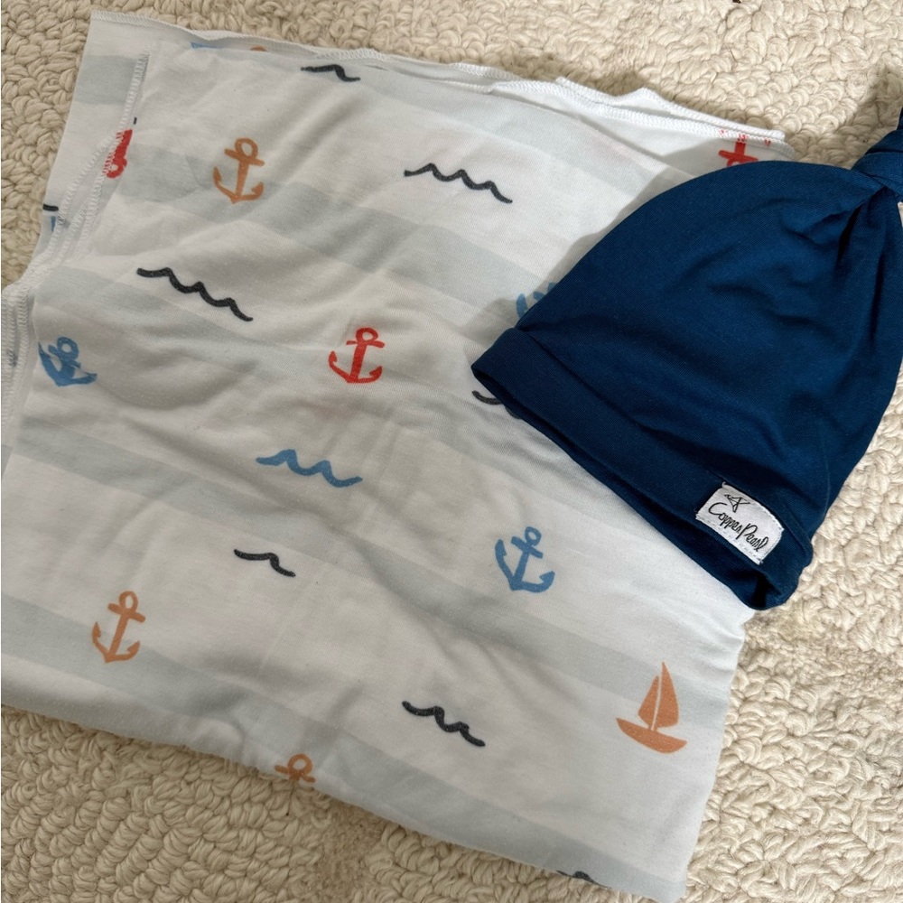 Copper Pearl Swaddle Blanket + Matching Hat Set – EUC